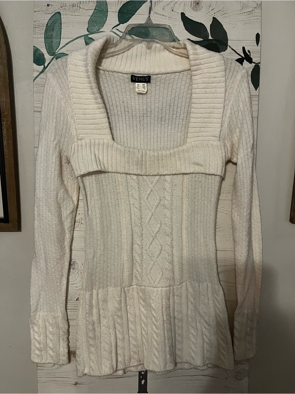VENUS Cream Cable-Knit Scoop-Neck Sweater